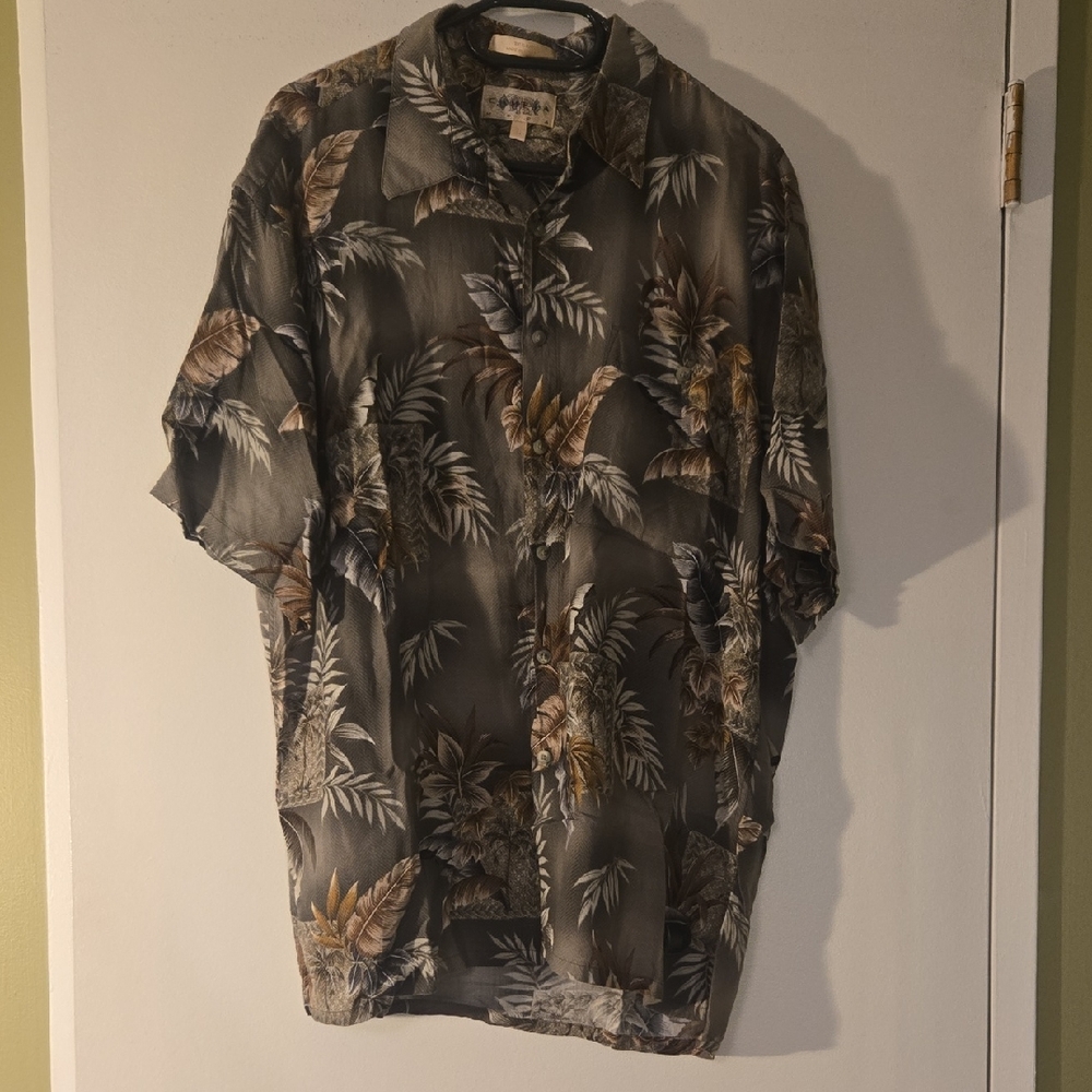 Hawaiian Tropical Print Casual Button Down Shirt with size US L
